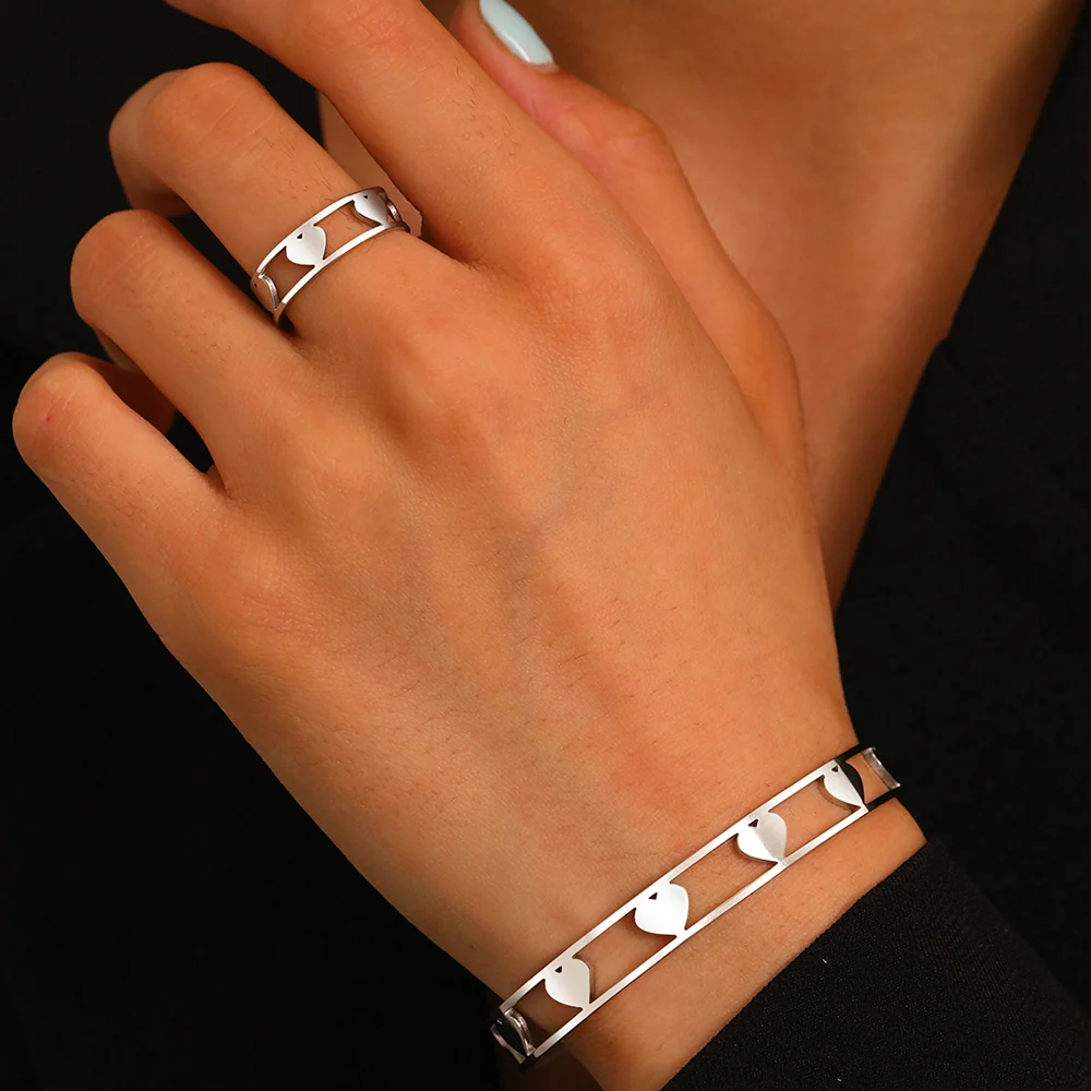 2pc Gold Heart Cutout Bracelet & Ring Set - Image 2