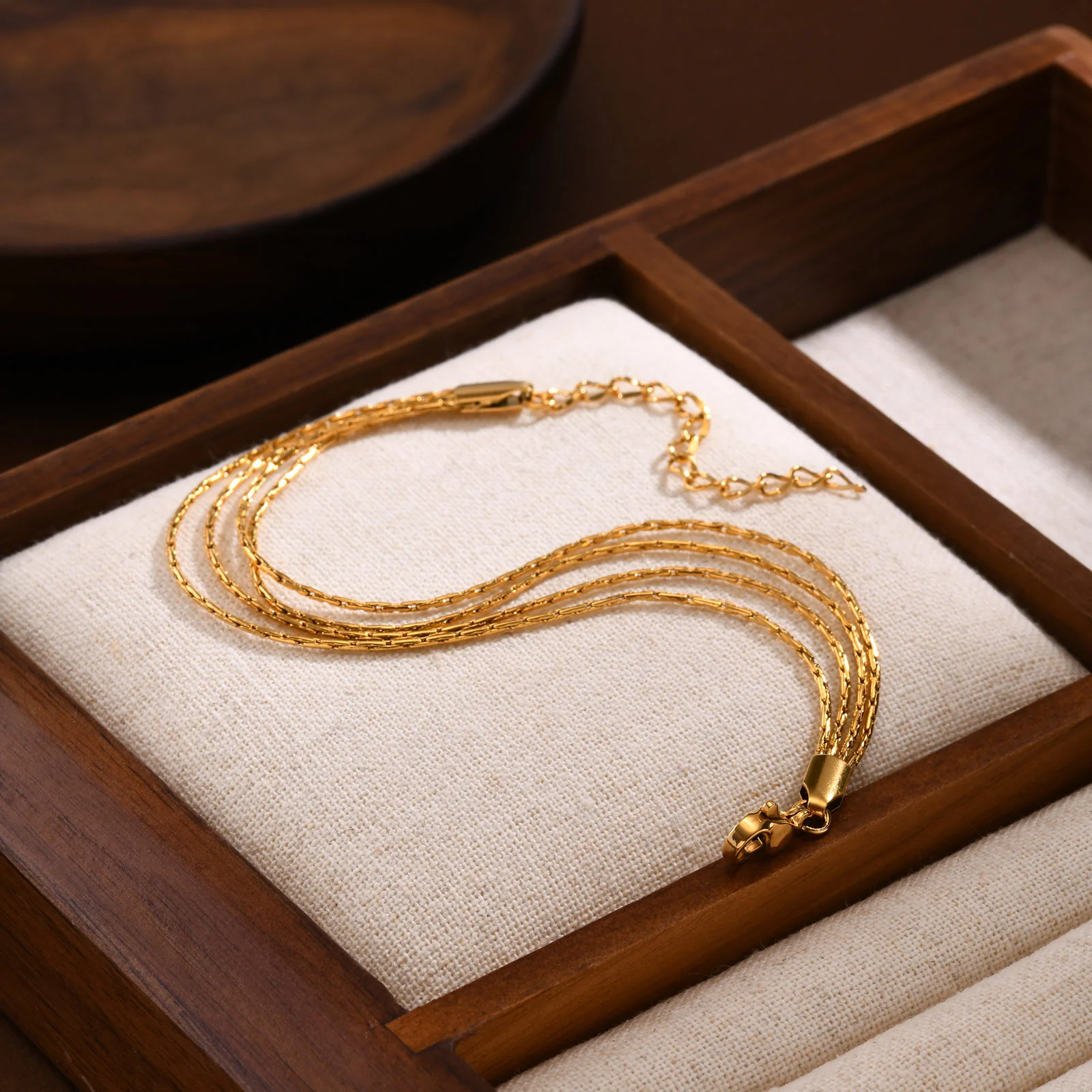 3pc Dainty Gold Chain Bracelet Set - Image 2