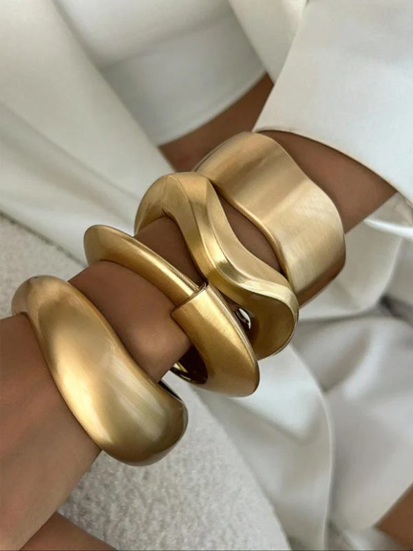 4pc Wavy Cuff Bracelet Set - Image 2