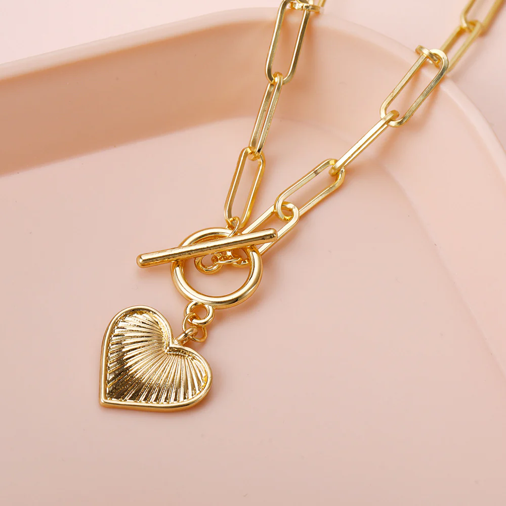 Chunky Heart Pendant Chain Necklace - Image 2