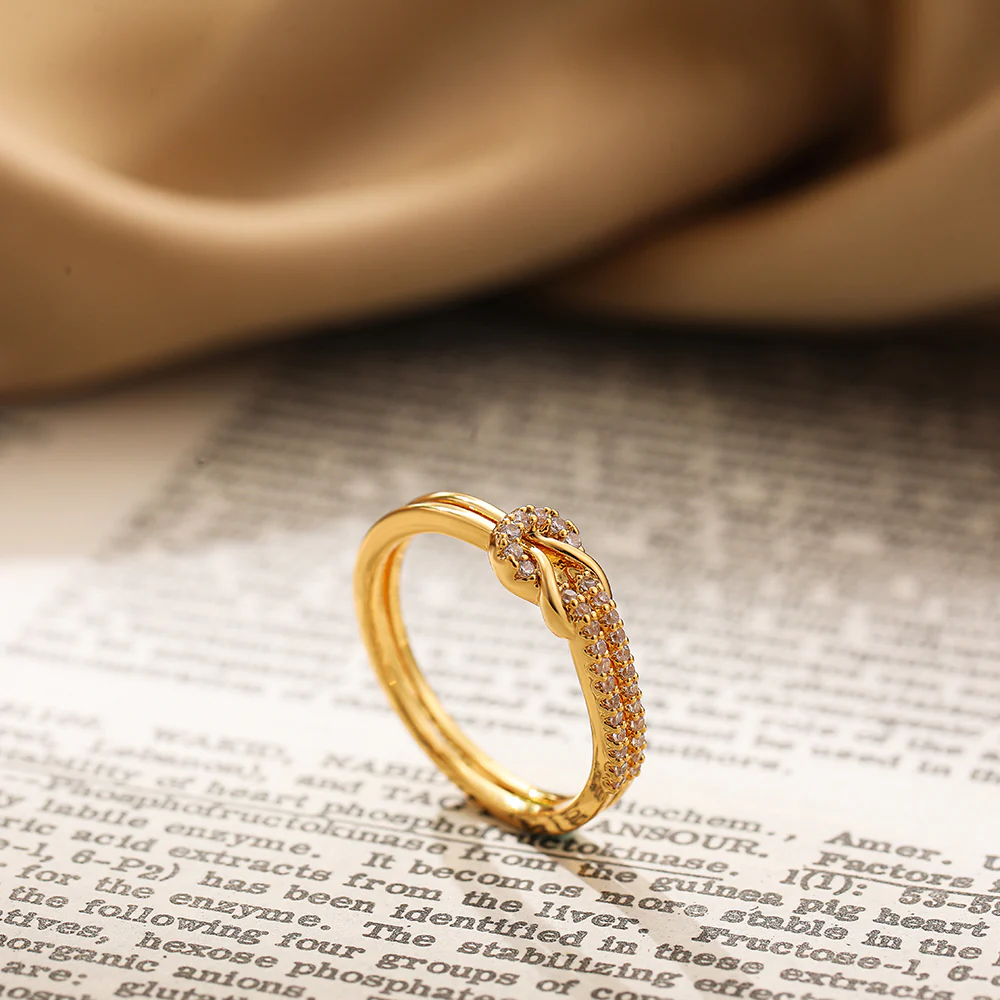 Couple Knot Zircon Ring Set - Image 2
