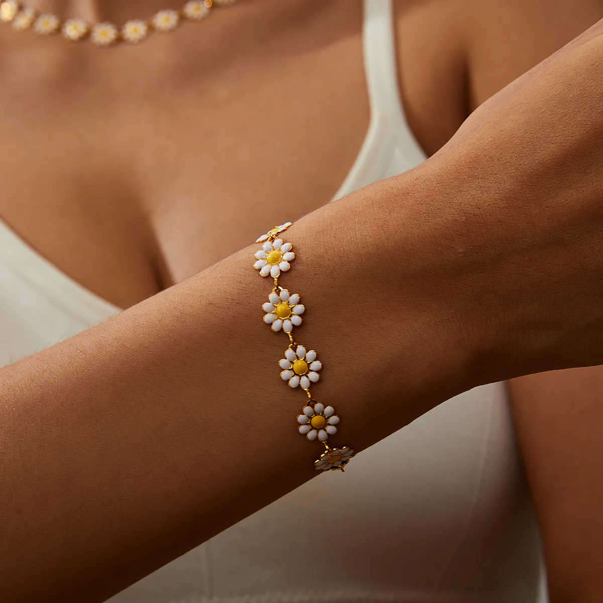 Daisy Chain Enamel Bracelet - Image 2