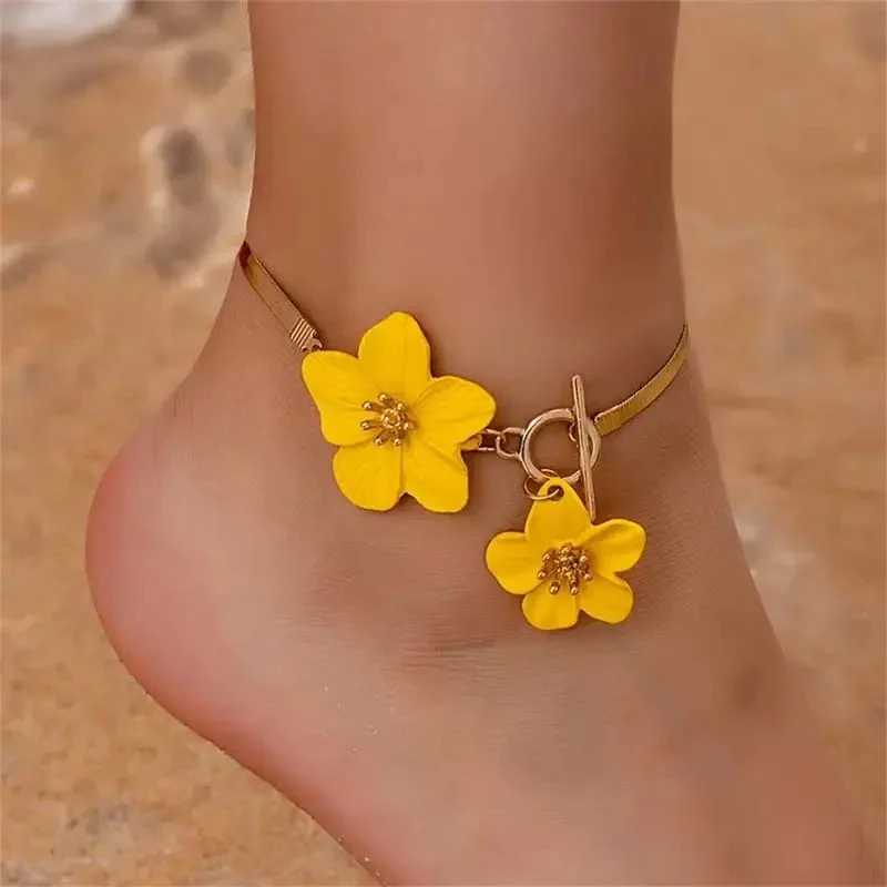 Elegant Twin Flower Anklet - Image 12