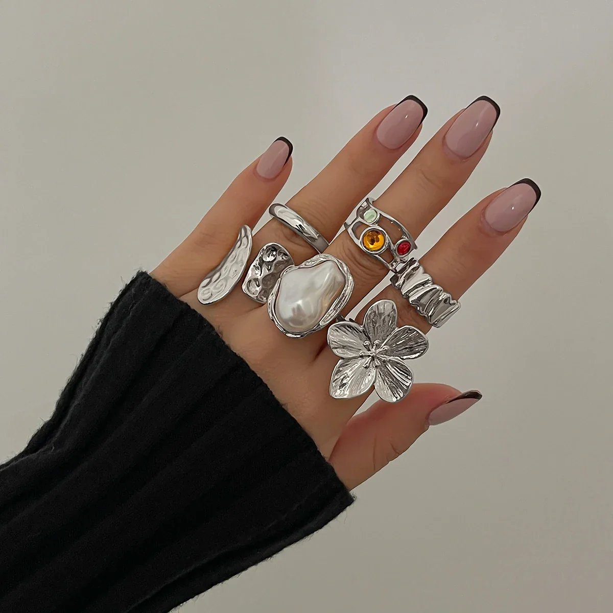 Irregular Floral Baroque Ring Set - Image 2