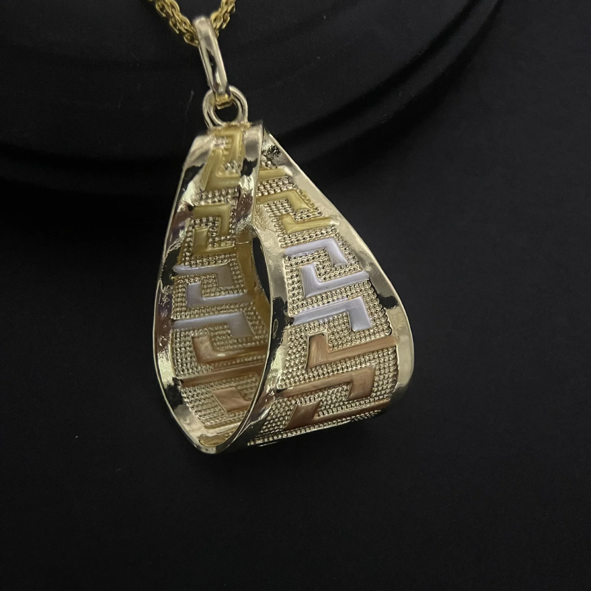 Luxury 18k Gold Plated Bridal Set - Image 2