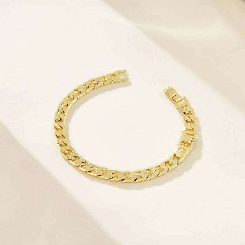 Minimal Chunky Cuban Anklet - Image 2