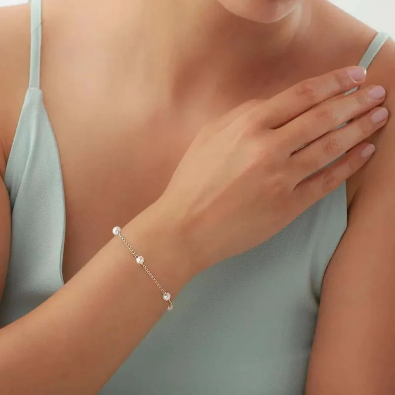 Minimal Pearl Bracelet - Image 2
